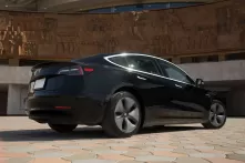 Tesla Model 3 - Right Side -2-.webp