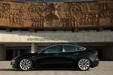 Tesla Model 3 - 2019 - Left.webp